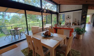 Beautiful One Level Home with Mountain Views Surrounded by Nature - Gated Community