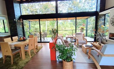 Beautiful One Level Home with Mountain Views Surrounded by Nature - Gated Community