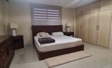 En venta lujosa y moderna casa amoblada en Isla Mocoli, Vía a Samborondón
