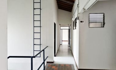 PR15767 Local en arriendo en el sector La Candelaria, Medellin