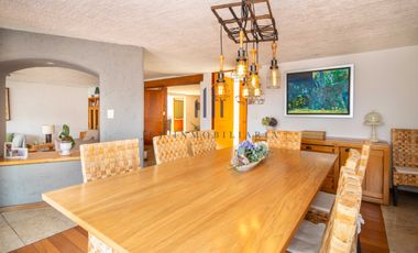 Casa en venta - La Herradura - 4 recamaras - Jardin y terraza