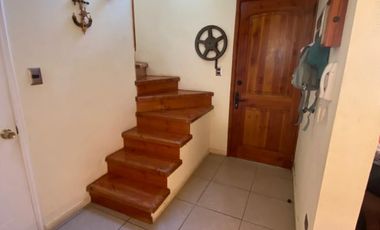 Amoblada Casa con Piscina / Condominio Sol del Pacifico El Quisco