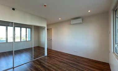 FOR LEASE! 156 sqm 2 Bedroom with Parking at  Renaissance 3000, Meralco Avenue, Pasig City