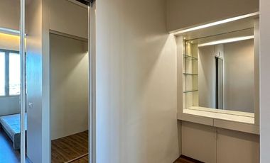 FOR LEASE! 156 sqm 2 Bedroom with Parking at  Renaissance 3000, Meralco Avenue, Pasig City