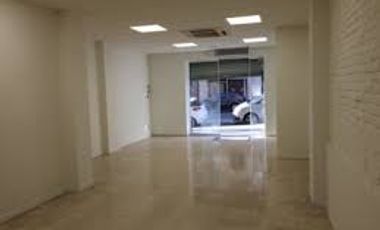 Buen local comercial en arriendo