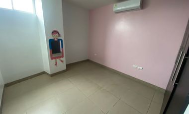 Lomas de Urdesa, Alquilo hermoso departamento 3 dormitorios en Cond. con Piscina