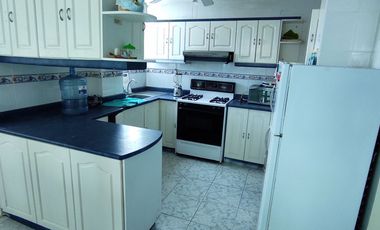 ✅ VENTA DE HERMOSO DEPARTAMENTO CON VISTA ESPECTACULAR TRES DORMITORIOS - QUINTO PISO. (TONSUPA) $65,000.oo