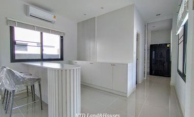 For sale/rent , 2-story semi-detached house, in the Grand Pleno Sukhumvit-Bangna.