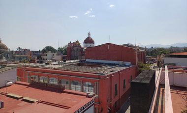 Oficina con terraza en el centro de Cuernavaca, Ubicada en calle Lic. Ignacio L. Rayón