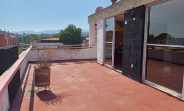 Oficina con terraza en el centro de Cuernavaca, Ubicada en calle Lic. Ignacio L. Rayón