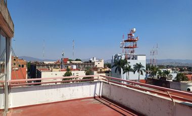 Oficina con terraza en el centro de Cuernavaca, Ubicada en calle Lic. Ignacio L. Rayón