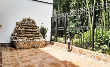 PR15992 Venta de casa en el sector El Diamante