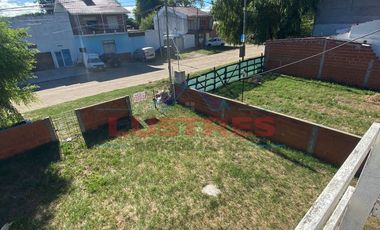 DUPLEX EN VENTA EN SANTA TERESITA A REFACCIONAR