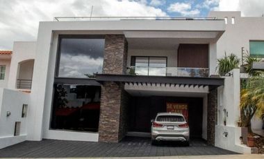 Lujosa casa en venta en Lomas de las Américas, Morelia a precio excepcional!