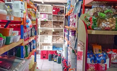 León Propiedades vende 3 locales comerciales en Avenida principal, Curacavi
