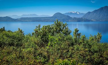 En Ranco, Región de los Ríos Linda Parcela de 2,5 ha con vista al Lago Ranco y colindante con Parque Futangue
