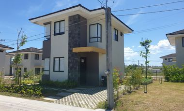 Nuvali laguna Pre selling 3 bedroom house for sale