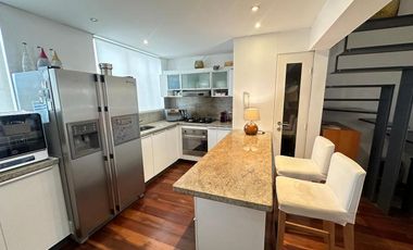 VENDO LINDO DUPLEX 2 DORMITORIOS - 1 COCHERA - MUY CERCA A PARQUE MELITÓN PORRAS - ZONA LA DALMACIA