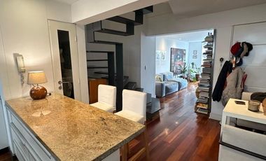 VENDO LINDO DUPLEX 2 DORMITORIOS - 1 COCHERA - MUY CERCA A PARQUE MELITÓN PORRAS - ZONA LA DALMACIA