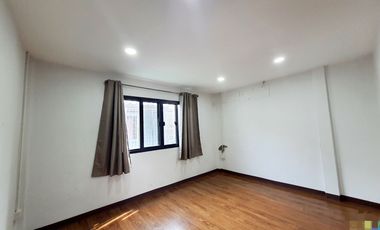 For Sale townhouse, home office, Bangna-Trad, near Raffles American School, Princ Hospital, The Forestia, Mega Bangna, Suvarnabhumi International Airp