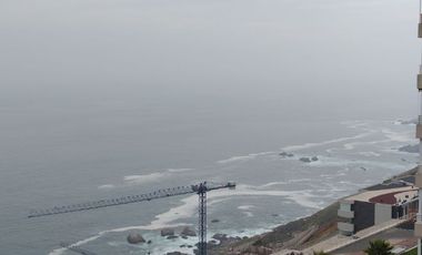 Arriendo dpto en Av Edmundo Eluchans Concon:                                        3 dormitorios                                     2 baños                                      Cocina independiente                    2 terrazas al aire libre, una grande con hermosa vista panorámica                                        2 estacionamientos techados