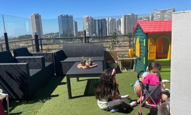 Arriendo dpto en Av Edmundo Eluchans Concon:                                        3 dormitorios                                     2 baños                                      Cocina independiente                    2 terrazas al aire libre, una grande con hermosa vista panorámica                                        2 estacionamientos techados