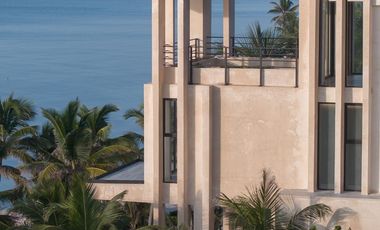 Espectacular villas con penthouse privado frente al mar