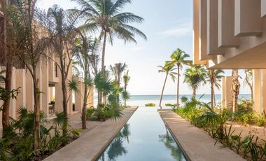 Espectacular villas con penthouse privado frente al mar