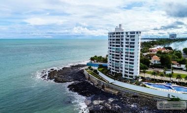 PENTHOUSE FRENTE AL MAR EN CORONADO, PANAMÁ