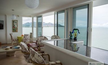 PENTHOUSE FRENTE AL MAR EN CORONADO, PANAMÁ