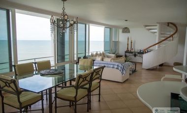 PENTHOUSE FRENTE AL MAR EN CORONADO, PANAMÁ