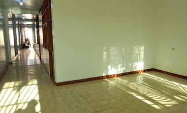 CASA GRANDE CON ESPACIOS COMUNES IDEAL AIRBNB ZONA BALNEARIO RIO EN MACEDA