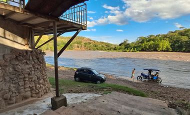 CASA GRANDE CON ESPACIOS COMUNES IDEAL AIRBNB ZONA BALNEARIO RIO EN MACEDA