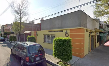 Casa De Recuperación Bancaria En Venta En Col. Moctezuma, Venustiano, Carranza CDMX. FM17
