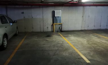 Se vende amplio estacionamiento/cochera-San Miguel