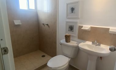 Casa en VENTA ¡Un lugar ideal para vivir en familia, dentro de privada con alberca