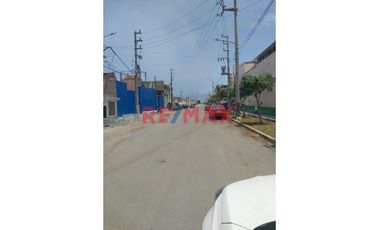 Linda Casa En Chimbote. Florida Baja ID 1088238