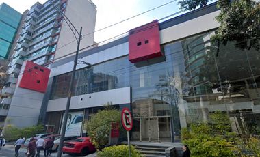 Propiedad comercial en venta sobre Insurgentes Sur