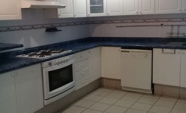 CASA AMUEBLADA EN HACIENDA SAN MIGUEL, CERCA DEL CORTIJO EN IRAPUATO