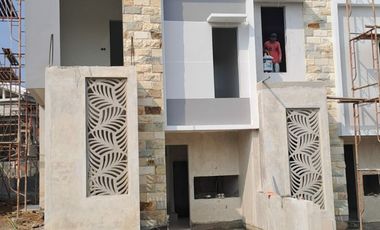 Rumah Dijual 2 lantai Compact House Mewah Modern Dengan Design Terbaru Split Level Dekat Stasiun Depok Baru Dekat Stasiun Depok Lama Cluster Medina To