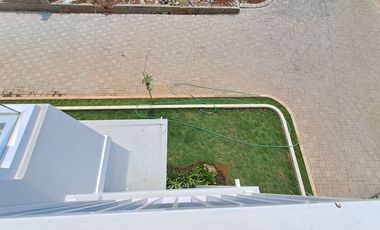 Rumah Dijual 2 lantai Compact House Mewah Modern Dengan Design Terbaru Split Level Dekat Stasiun Depok Baru Dekat Stasiun Depok Lama Cluster Medina To