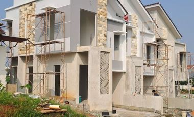 Rumah Dijual 2 lantai Compact House Mewah Modern Dengan Design Terbaru Split Level Dekat Stasiun Depok Baru Dekat Stasiun Depok Lama Cluster Medina To