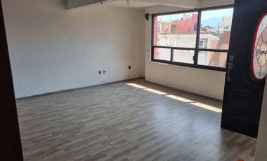 EDIFICIO en Venta.  DOS DEPARTAMENTOS.  Barrio 18. Xochimilco.