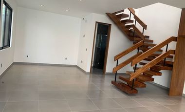 ESTRENA PRACTICA CASA EN VENTA EN BOSQUE REAL