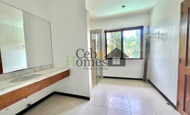 Spacious Four Bedroom House with Pool For Rent in Mandaue