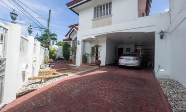 South Green Park Village Corner House and Lot in Merville, Parañaque City Nr. RESORT WORLD MANILA, SM SUCAT, SM BICUTAN
