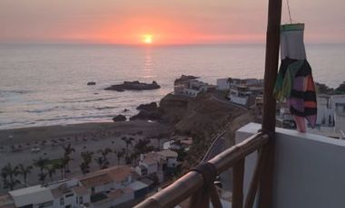 Linda Casa de Playa con vista al mar en Barrancadero: 210 m² $170,000