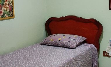 VENDO CÓMODA Y AMPLIA CASA EN SANTA MÓNICA