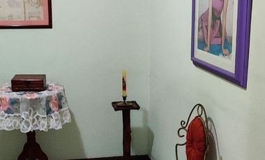 VENDO CÓMODA Y AMPLIA CASA EN SANTA MÓNICA