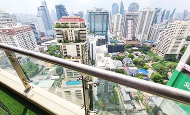 Great dea! Pet friendly 2 bedroom with unblocked city view next to the park in Asoke